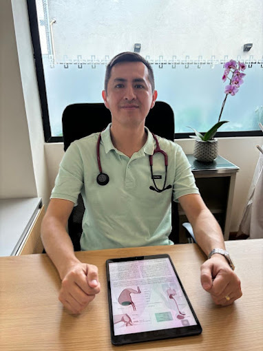 Dr. Josué German Junco Enciso - Gastroenterólogo Especialista en Ciudad de México